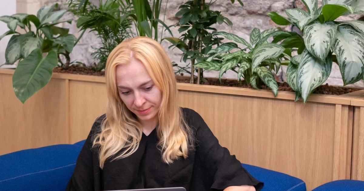 صورة مميزة لمقال خدمات استقدام الشركات: حلول مخصصة للمطاعم والمراكز الطبية من درة الرياض | درة الرياض للاستقدام